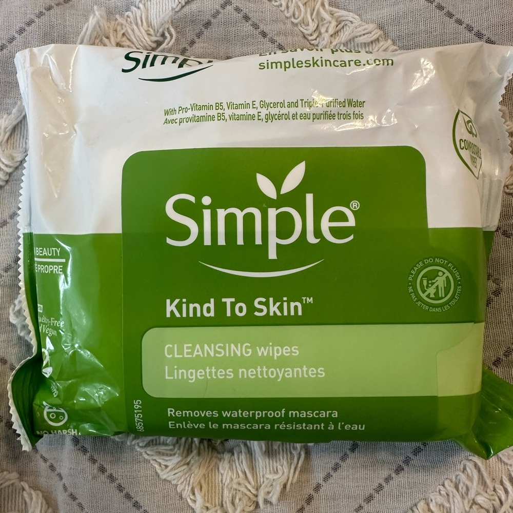NWT Simple Cleansing Wipes